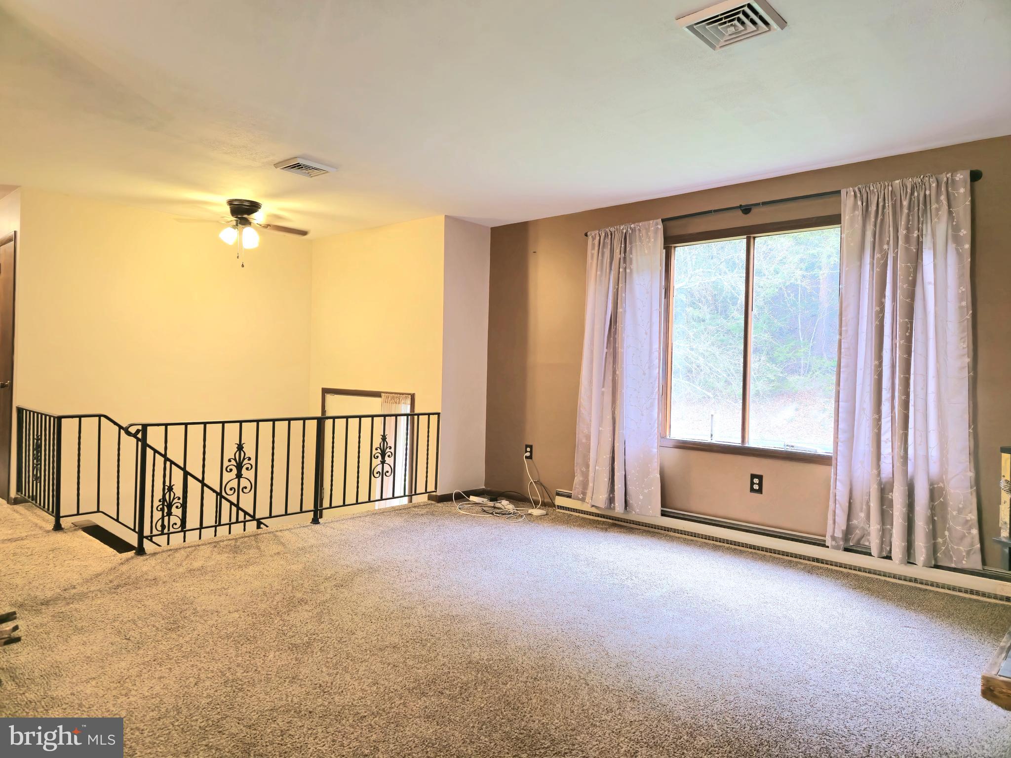 2580 SPRUCE HOLLOW ROAD