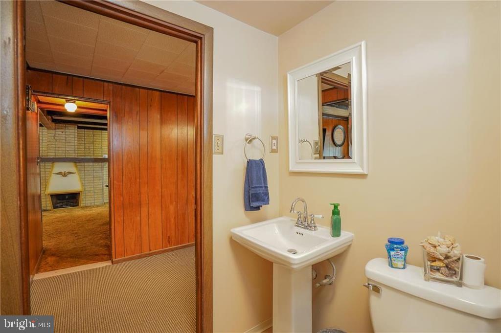 333 E ABBOTT STREET 335