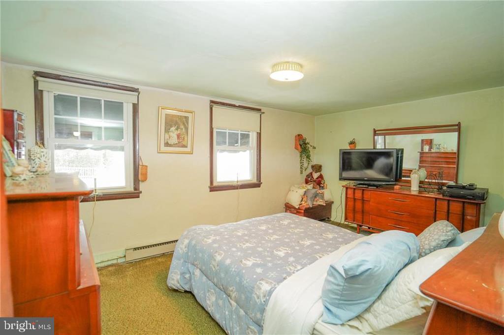 333 E ABBOTT STREET 335