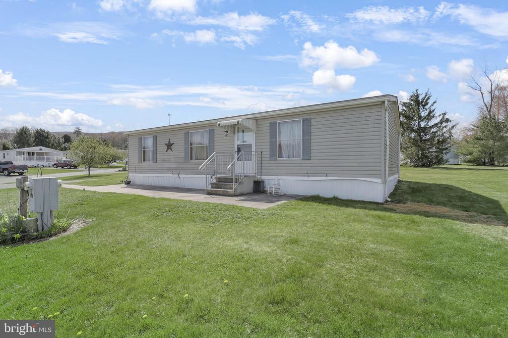 63 BRITT DR.,CARBON