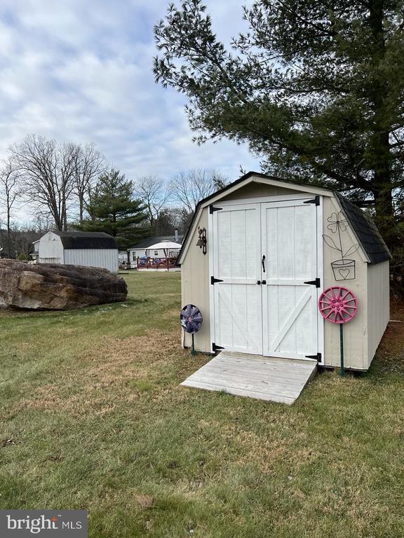 63 BRITT DR.,CARBON