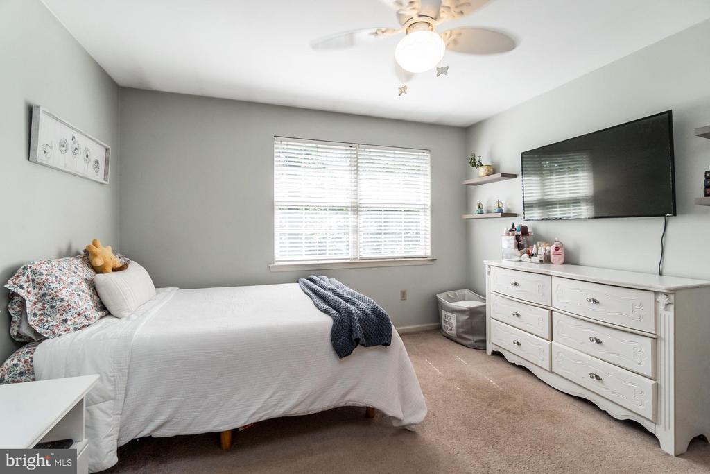50 RIDGEVIEW DRIVE
