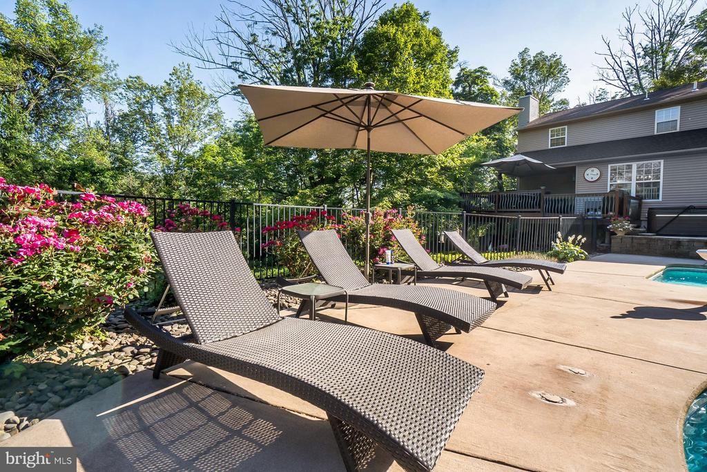 50 RIDGEVIEW DRIVE