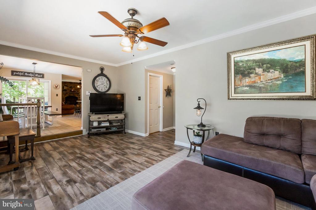50 RIDGEVIEW DRIVE