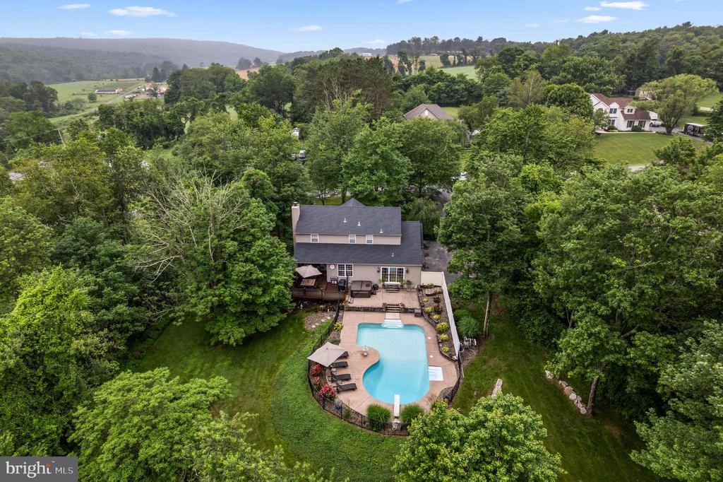 50 RIDGEVIEW DRIVE