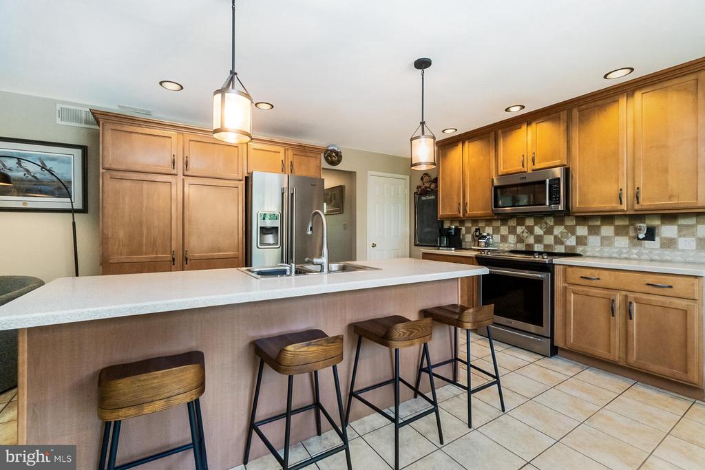 50 RIDGEVIEW DRIVE