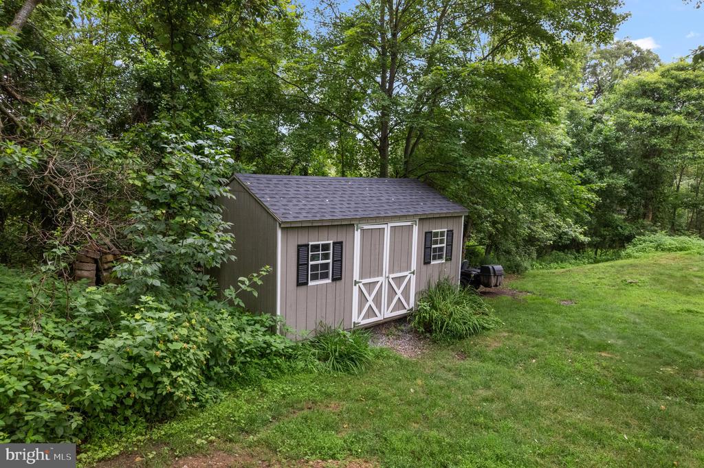 50 RIDGEVIEW DRIVE