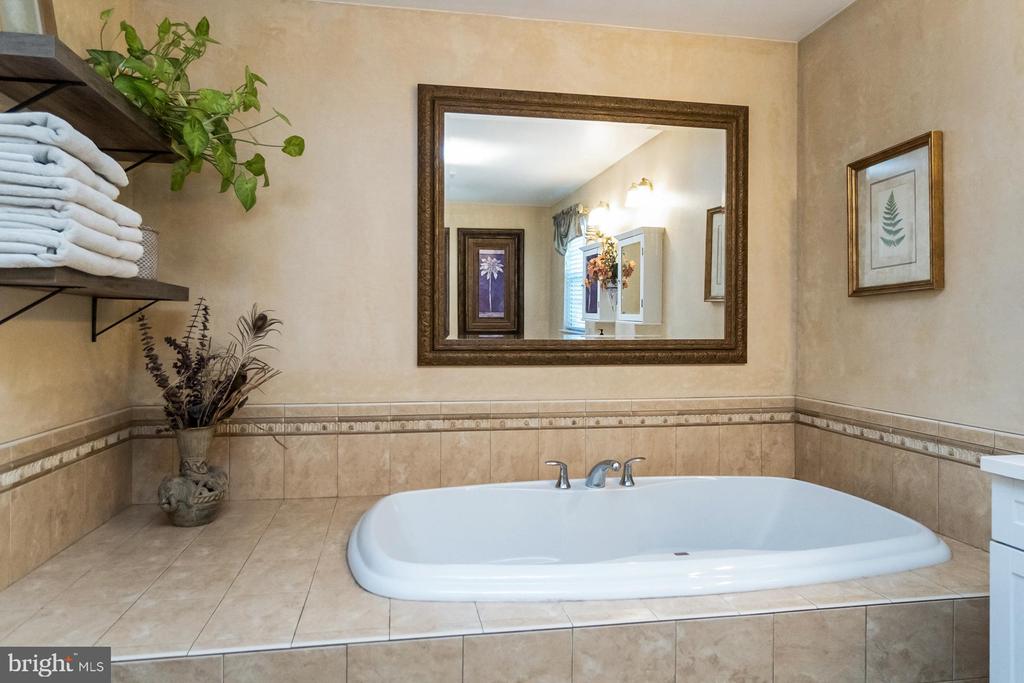 50 RIDGEVIEW DRIVE