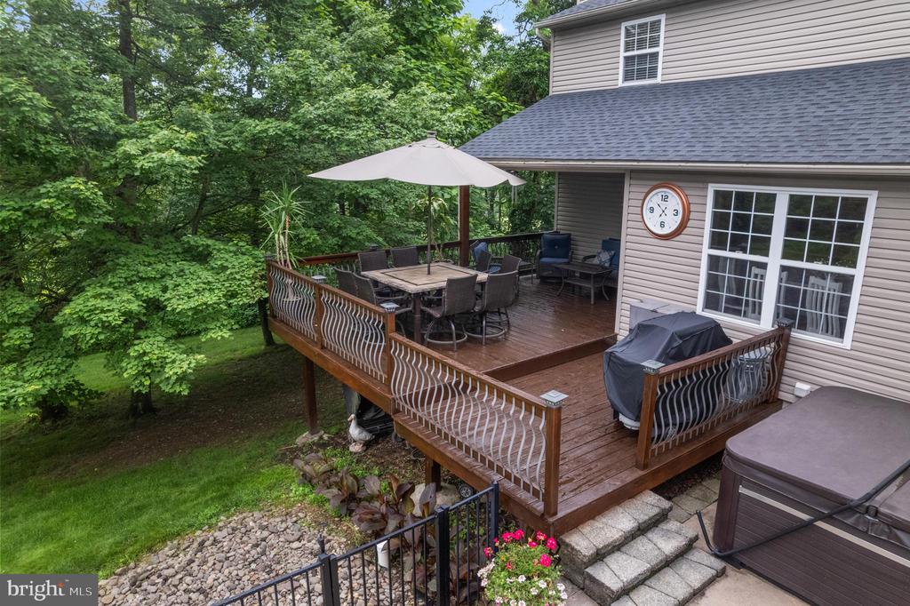 50 RIDGEVIEW DRIVE