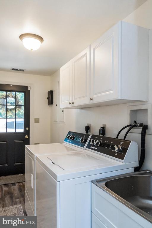 50 RIDGEVIEW DRIVE