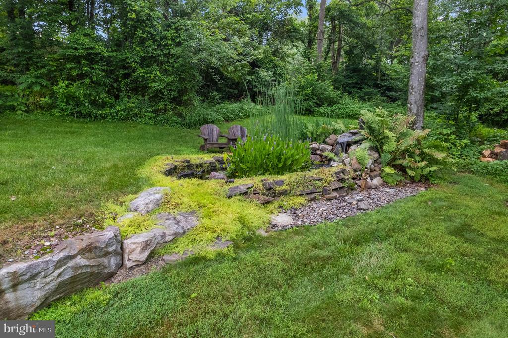 50 RIDGEVIEW DRIVE