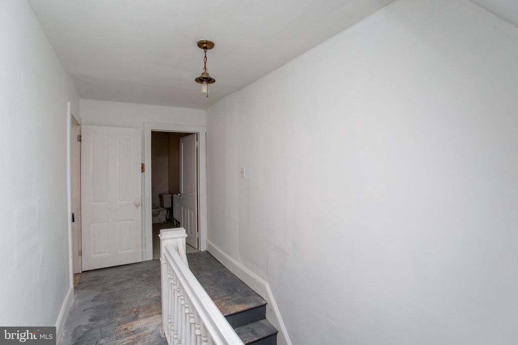 126 W WHITE STREET