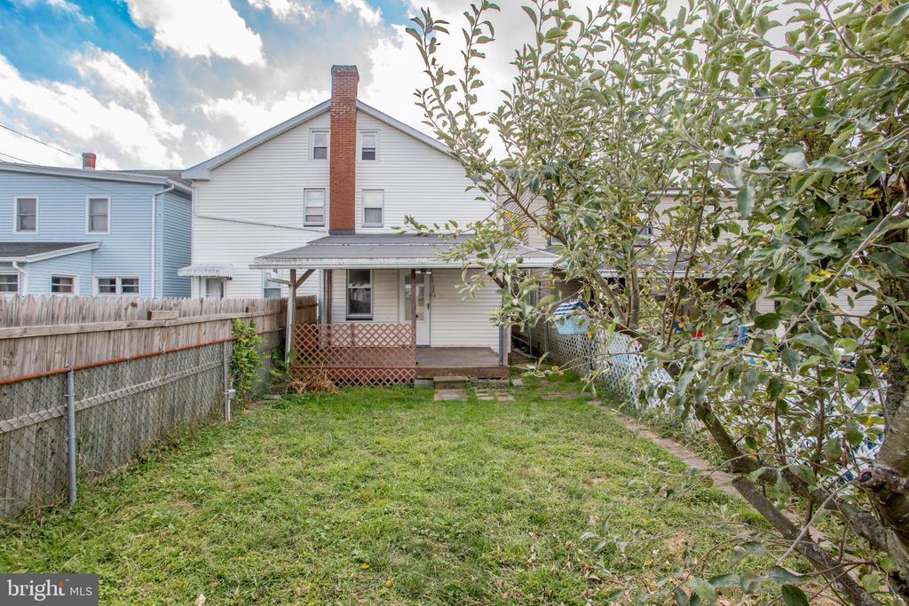 126 W WHITE STREET