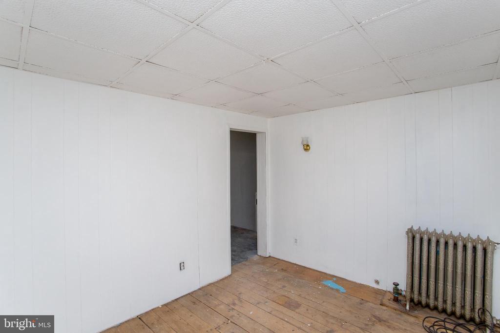 126 W WHITE STREET