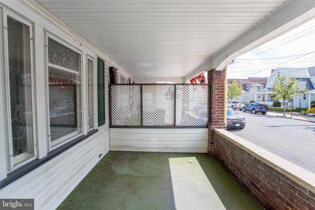 126 W WHITE STREET