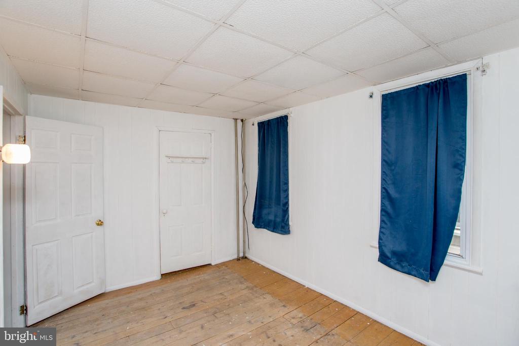 126 W WHITE STREET