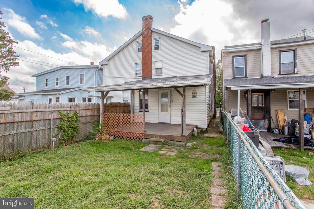 126 W WHITE STREET