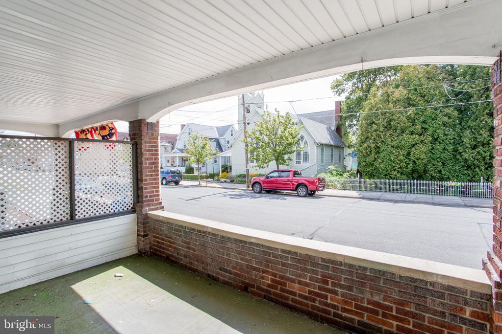 126 W WHITE STREET