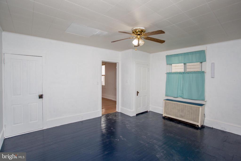 126 W WHITE STREET