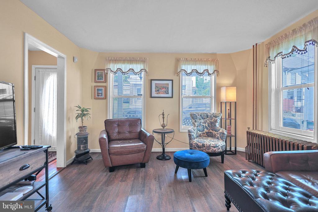 431 CENTER AVENUE