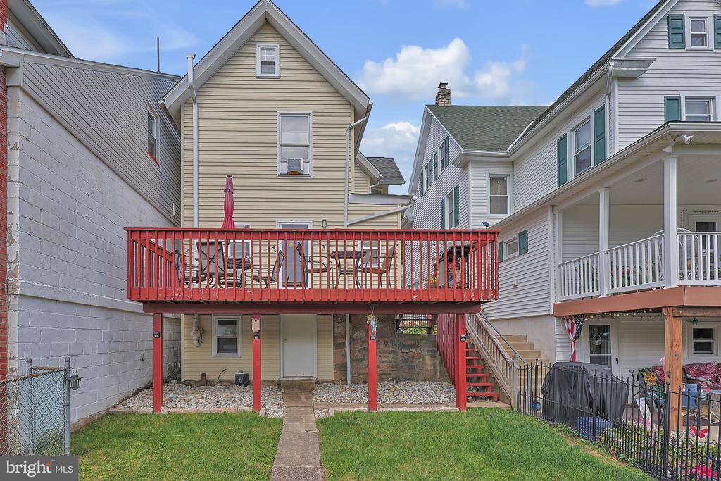 431 CENTER AVENUE