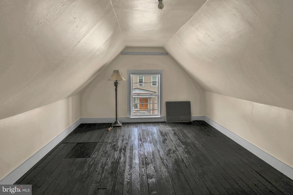 431 CENTER AVENUE