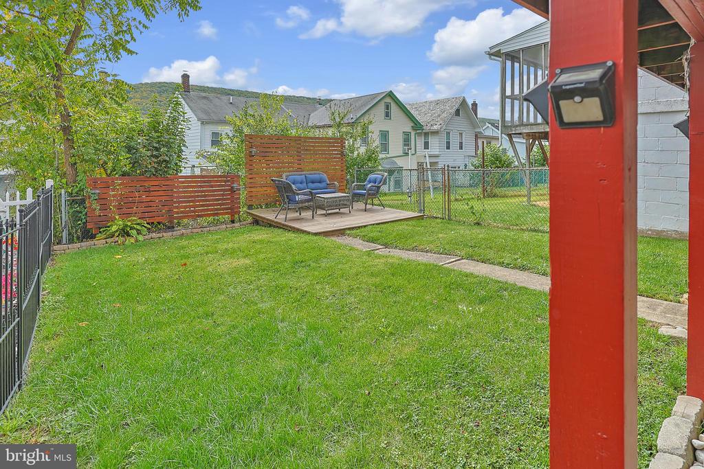 431 CENTER AVENUE