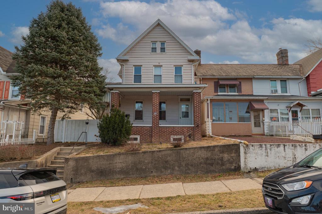 270 LEHIGH AVENUE