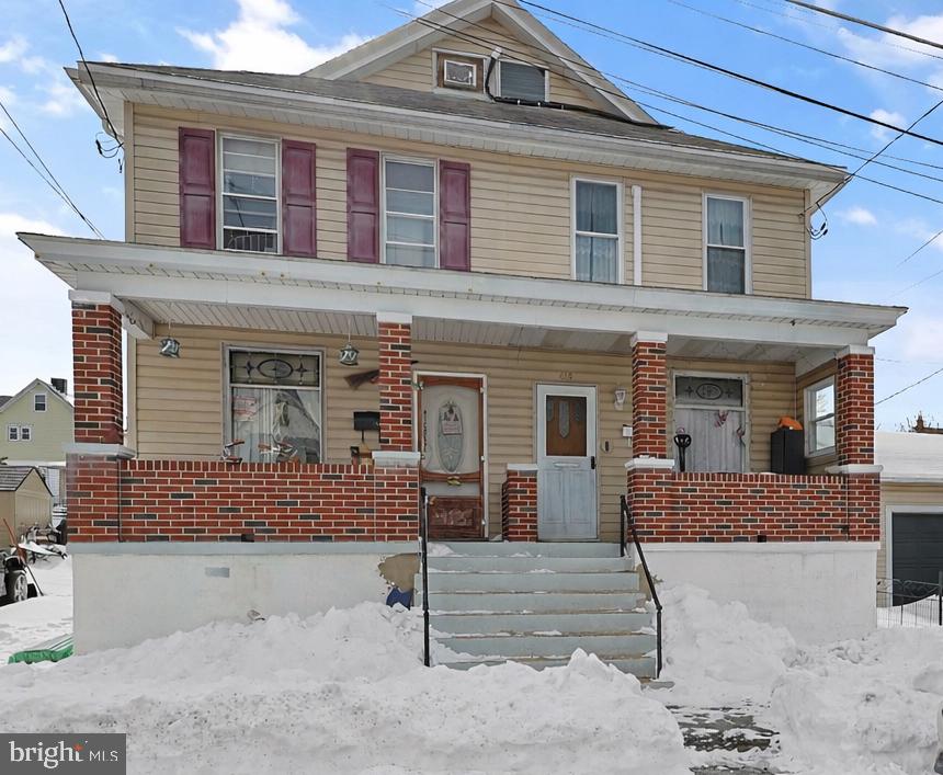 415 W WHITE STREET