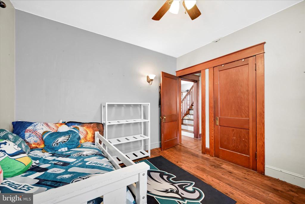 137 E WALTER STREET