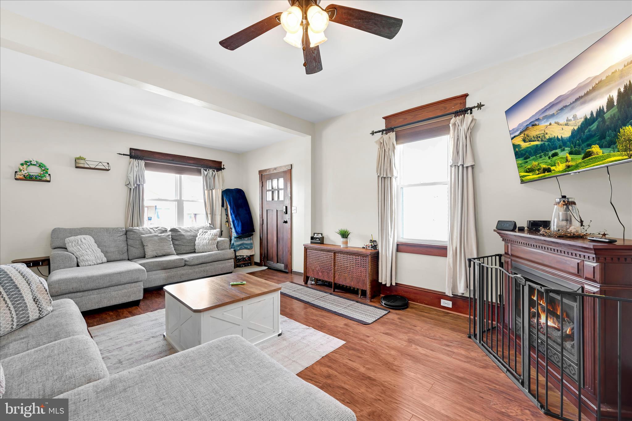 137 E WALTER STREET