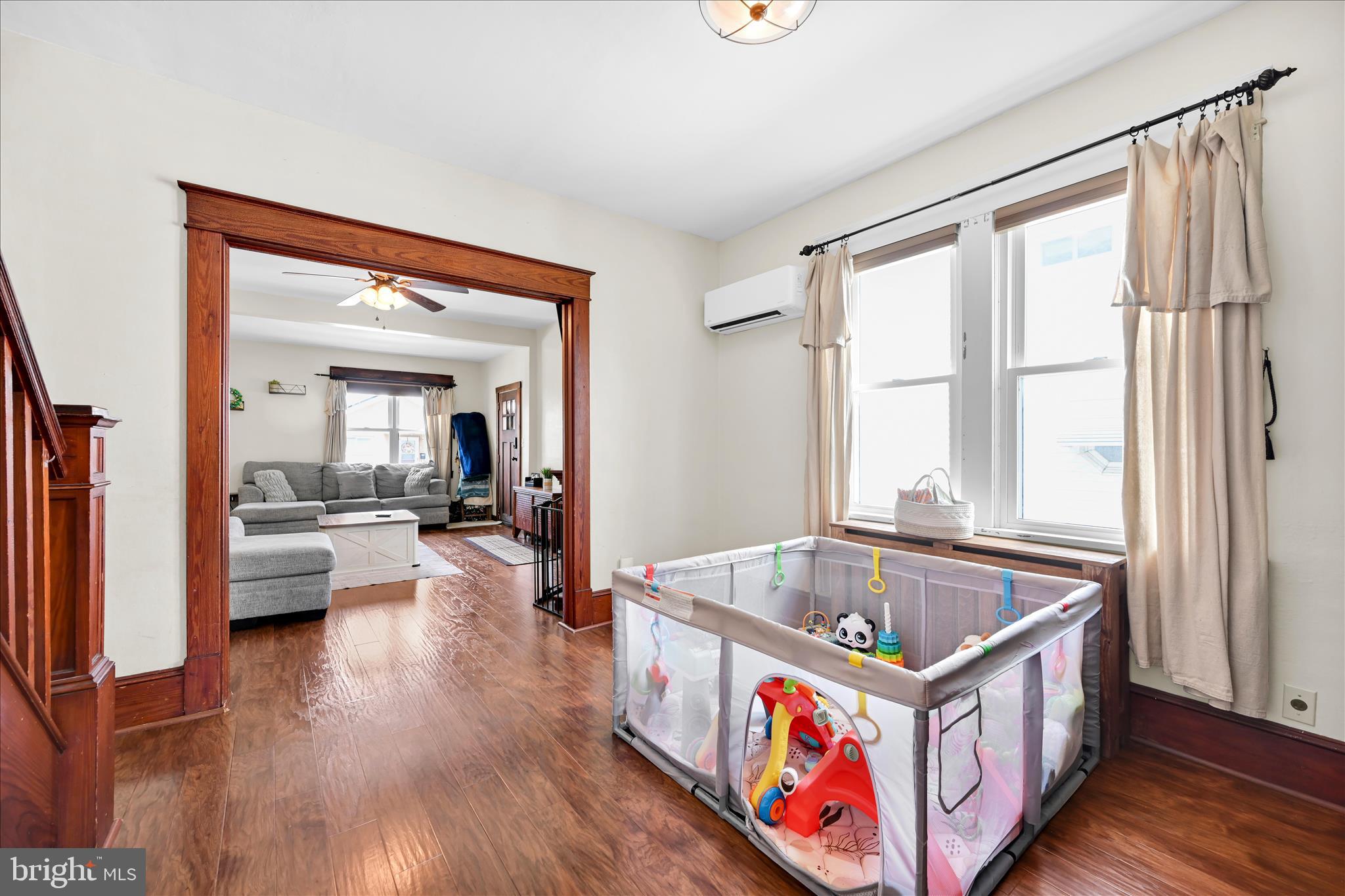 137 E WALTER STREET