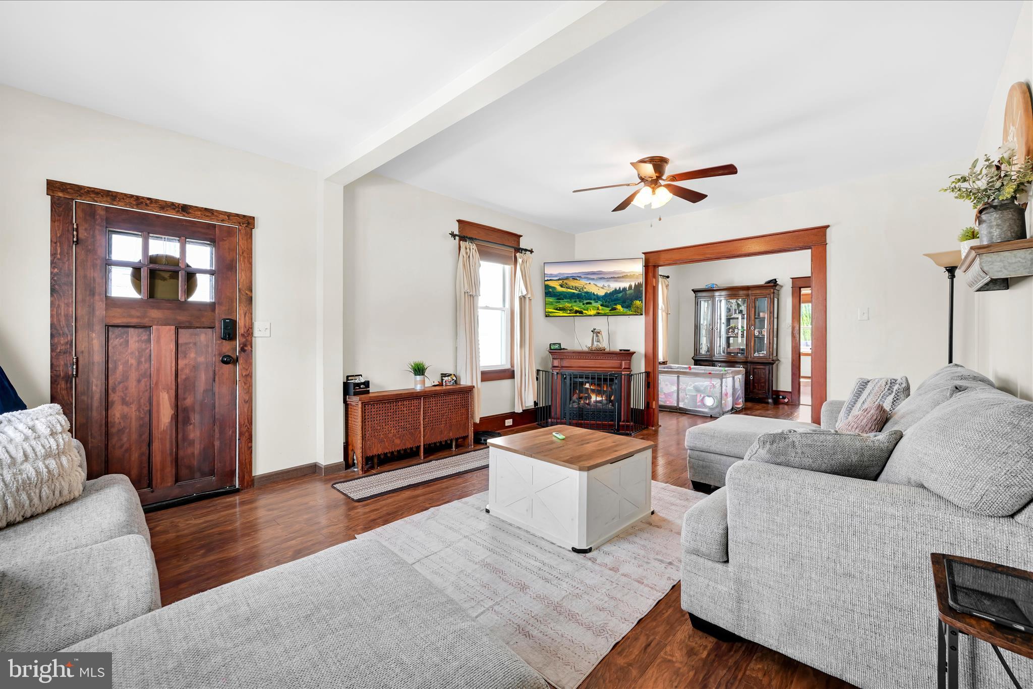 137 E WALTER STREET
