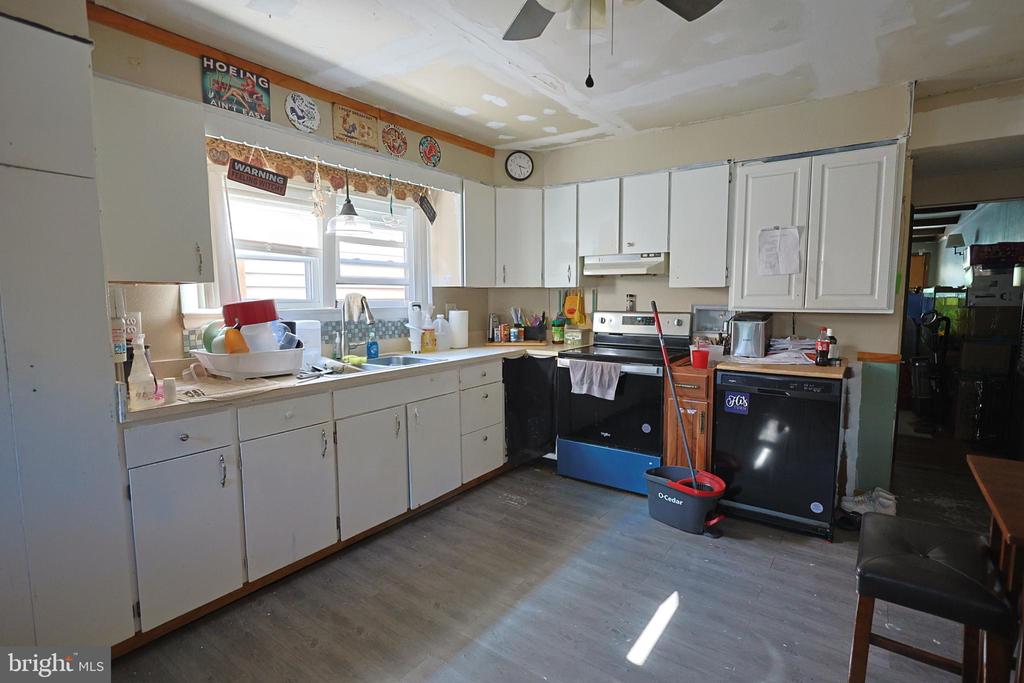 362 W RIDGE ROAD