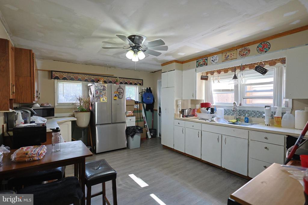 362 W RIDGE ROAD