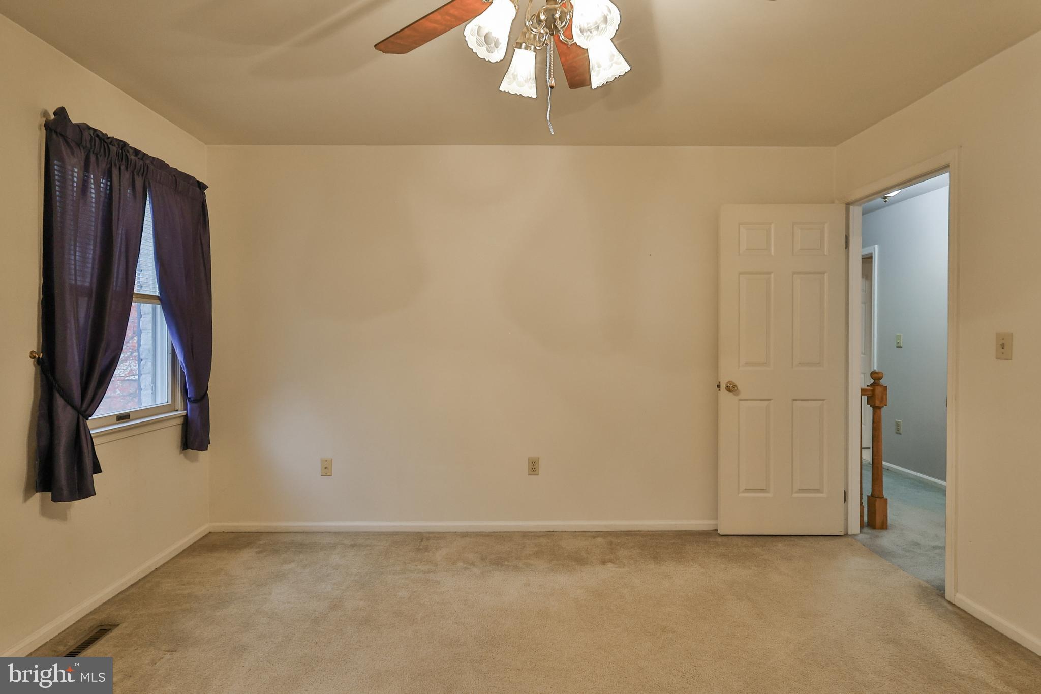 1110 GREENBRIAR LANE