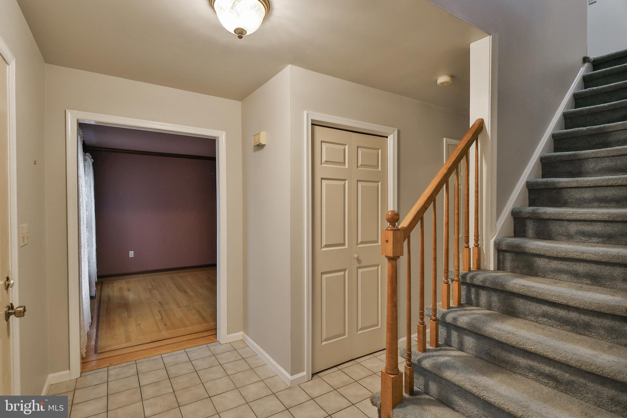 1110 GREENBRIAR LANE