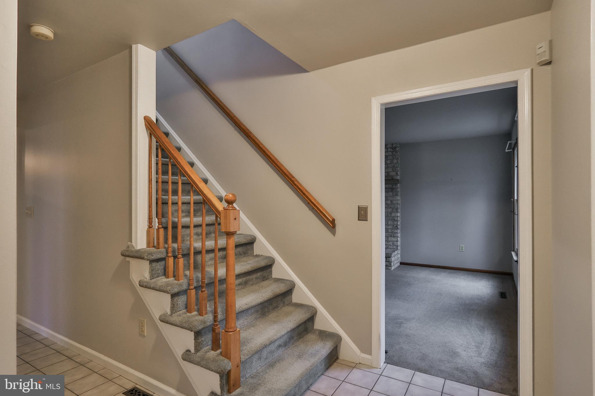 1110 GREENBRIAR LANE