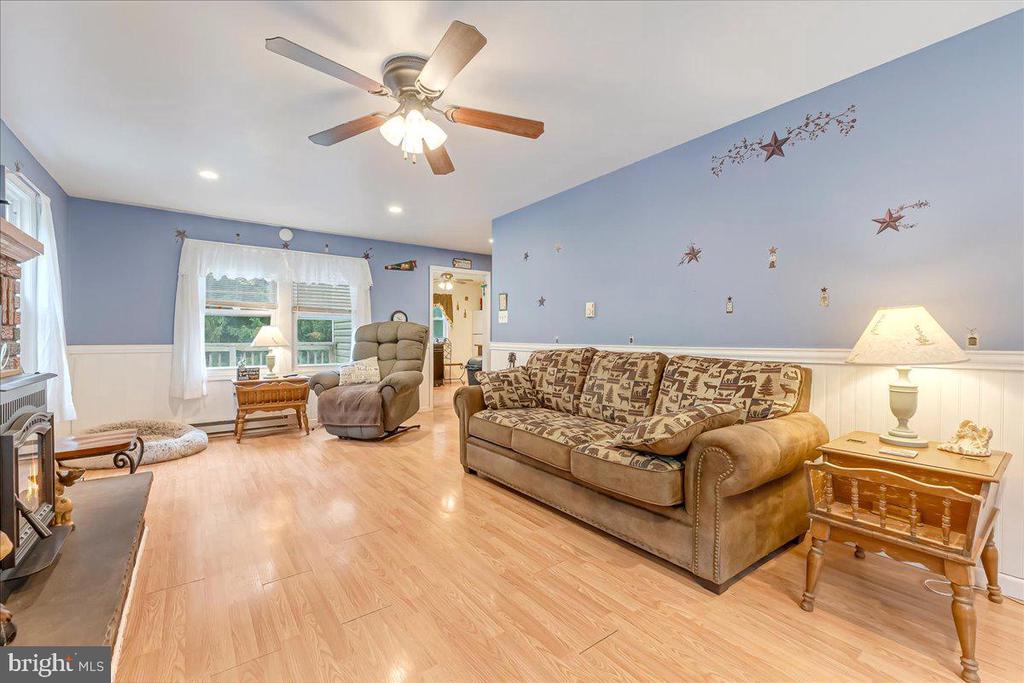 9338 SHERWOOD DRIVE