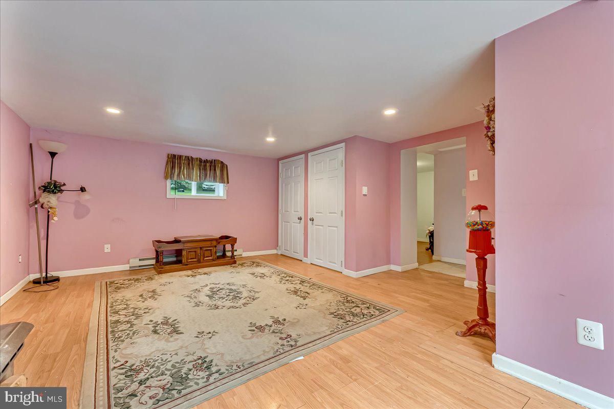9338 SHERWOOD DRIVE