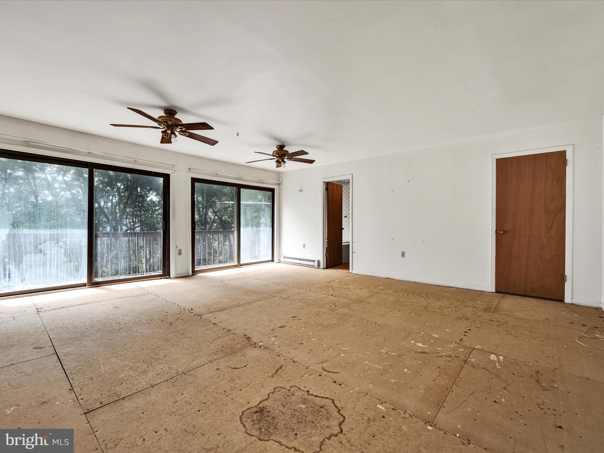 121 LONGVIEW DRIVE