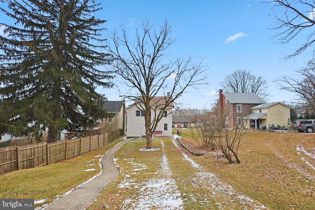 337 W MAIN STREET