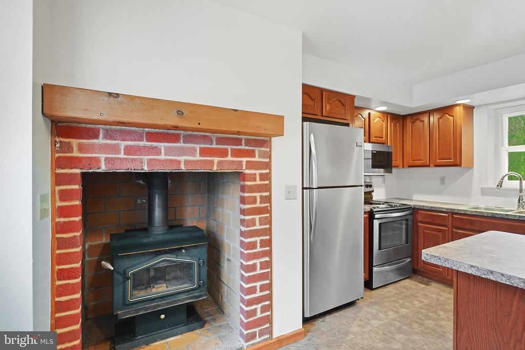 337 W MAIN STREET