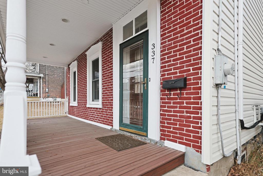 337 W MAIN STREET