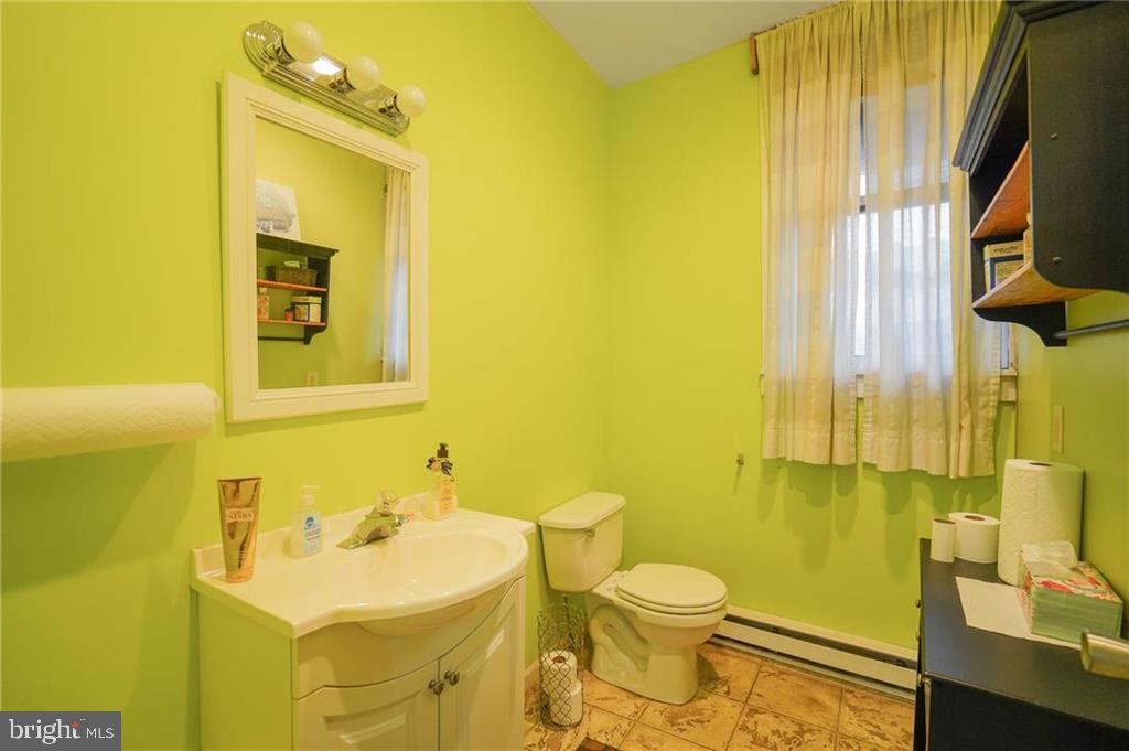 250-252 E. BROAD STREET