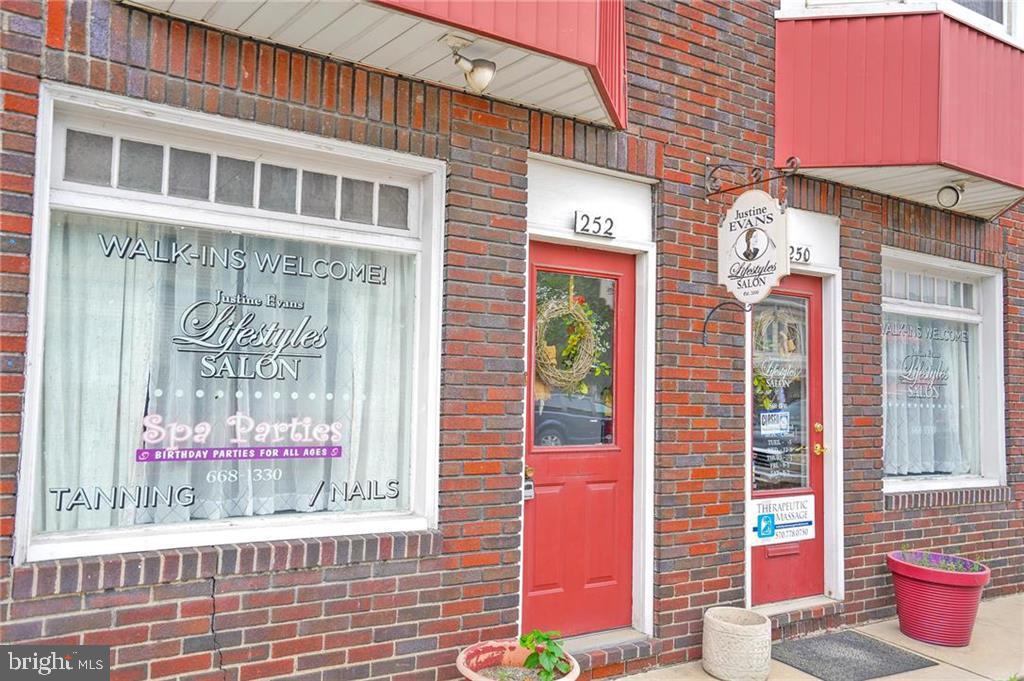 250-252 E. BROAD STREET