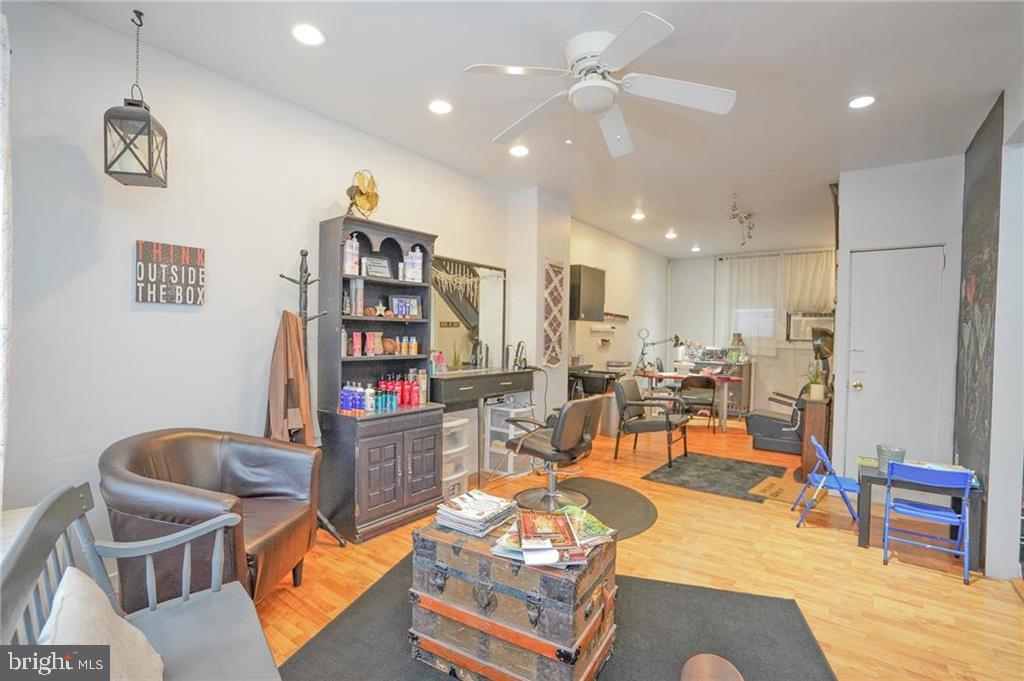 250-252 E. BROAD STREET