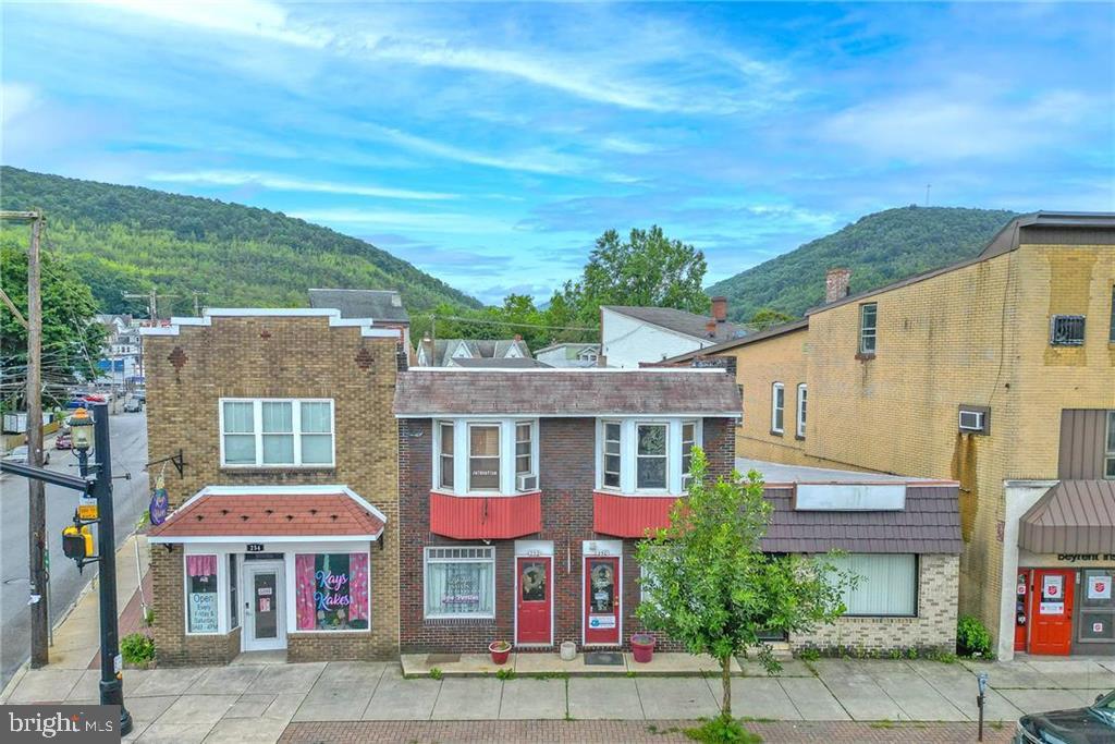 250-252 E. BROAD STREET