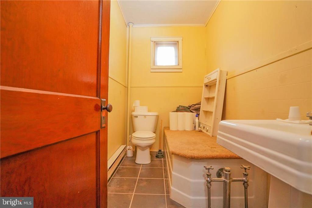 250-252 E. BROAD STREET