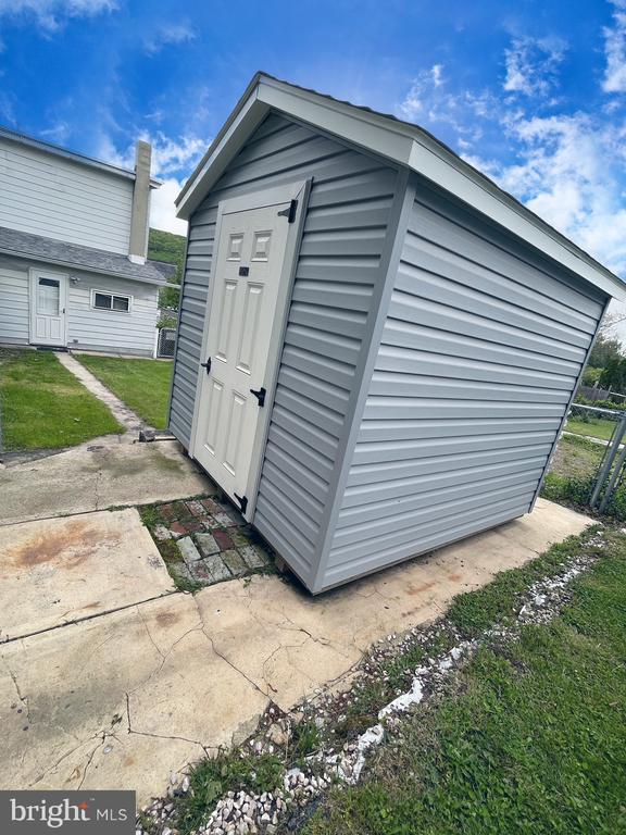 133 W EARLY AVENUE
